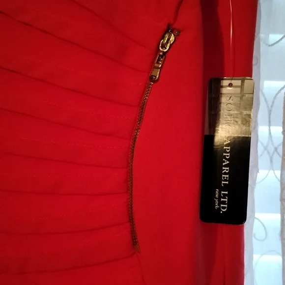 Women's Sleeveless Dress - Picture 3 of 4